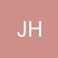 Julia Hardy